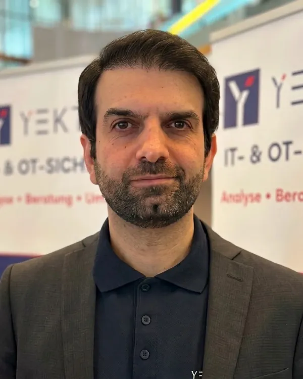 Mucahid Yekta
